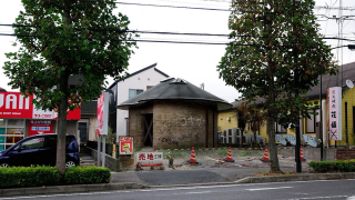 Illustration for article titled Japanese Dream Homes? No, Nightmare Homes the Internet Hates.